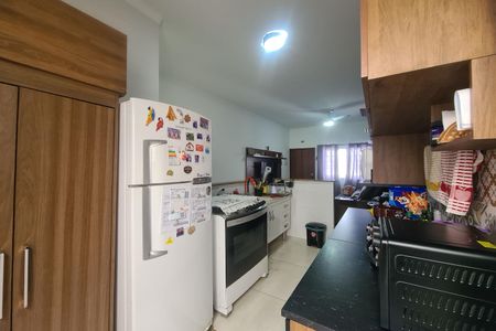 Casa à venda com 98m², 2 quartos e 1 vaga Casa à venda com 98m², 2 quartos e 1 vagaCozinha