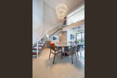 Apartamento à venda com 180m², 3 quartos e 2 vagas Apartamento à venda com 180m², 3 quartos e 2 vagasSala de Jantar