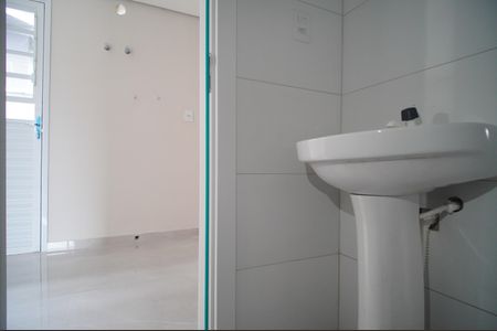 Casa à venda com 67m², 2 quartos e 1 vagaLavabo