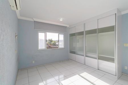 Casa à venda com 560m², 4 quartos e 10 vagas Casa à venda com 560m², 4 quartos e 10 vagasQuarto 2