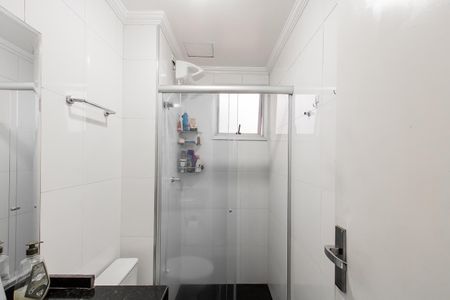 Banheiro de apartamento para alugar com 2 quartos, 55m² em Parque Cisper, São Paulo