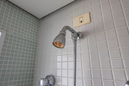 Casa à venda com 350m², 4 quartos e 6 vagasBanheiro da Suíte 2