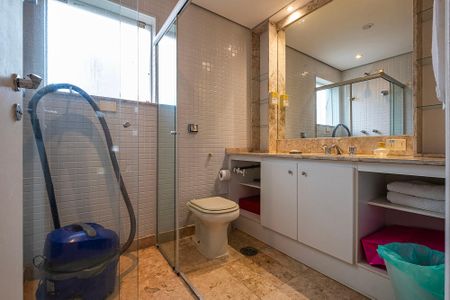 Casa à venda com 350m², 4 quartos e 6 vagasBanheiro Social