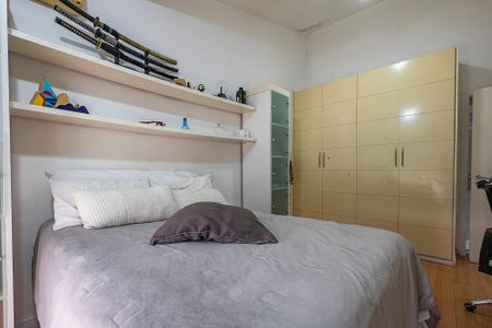 Casa à venda com 350m², 4 quartos e 6 vagasSuíte 2