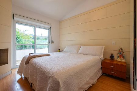 Casa à venda com 350m², 4 quartos e 6 vagasSuíte 1