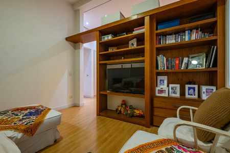 Casa à venda com 350m², 4 quartos e 6 vagasSuíte 3