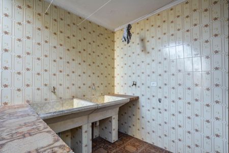 Casa à venda com 260m², 2 quartos e 2 vagasÁrea de Serviço