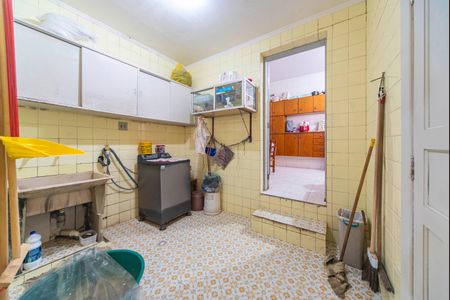 Casa à venda com 300m², 3 quartos e 3 vagasÁrea de Serviço