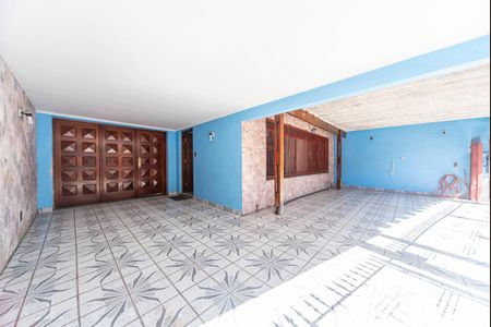 Casa à venda com 300m², 3 quartos e 3 vagasGaragem