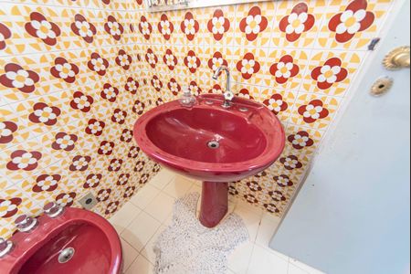 Casa à venda com 300m², 3 quartos e 3 vagasBanheiro