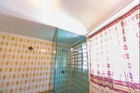 Casa à venda com 300m², 3 quartos e 3 vagasBanheiro da Suíte