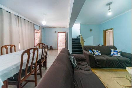 Casa à venda com 300m², 3 quartos e 3 vagasSala