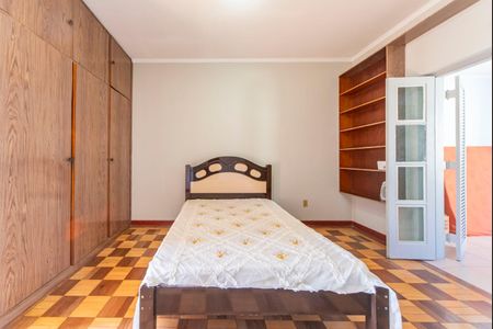 Casa à venda com 300m², 3 quartos e 3 vagasSuíte