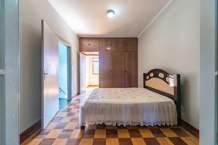 Casa à venda com 300m², 3 quartos e 3 vagasSuíte