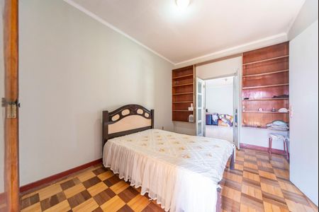 Casa à venda com 300m², 3 quartos e 3 vagasSuíte