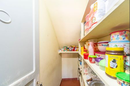 Casa à venda com 300m², 3 quartos e 3 vagasDespensa