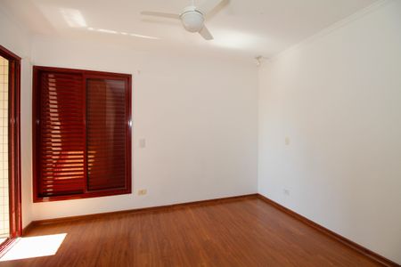 Apartamento à venda com 150m², 3 quartos e 3 vagasSuíte 2