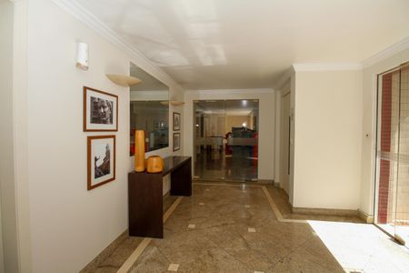 Apartamento à venda com 150m², 3 quartos e 3 vagasHall Social