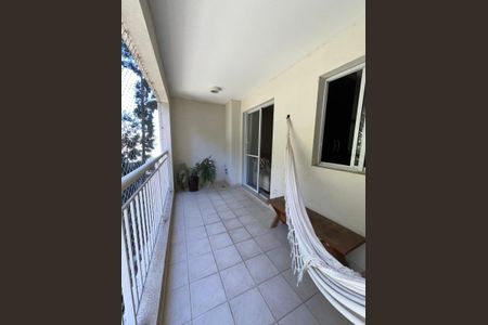 Apartamento à venda com 95m², 3 quartos e 2 vagas Apartamento à venda com 95m², 3 quartos e 2 vagasVaranda