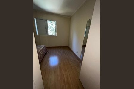 Apartamento à venda com 95m², 3 quartos e 2 vagas Apartamento à venda com 95m², 3 quartos e 2 vagasQuarto