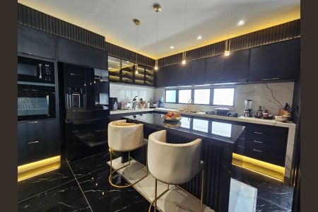 Casa para alugar com 241m², 2 quartos e 3 vagas Casa para alugar com 241m², 2 quartos e 3 vagasCozinha