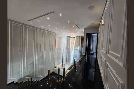 Casa para alugar com 241m², 2 quartos e 3 vagas Casa para alugar com 241m², 2 quartos e 3 vagasCorredor