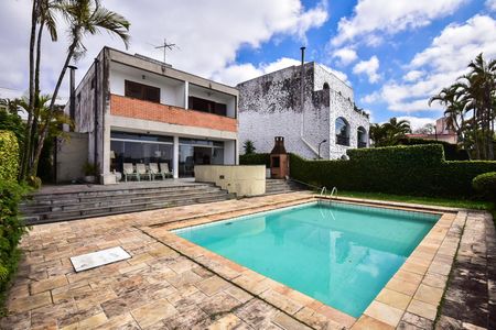 Casa à venda com 316m², 5 quartos e 4 vagasFachada Posterior
