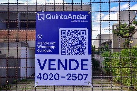 Casa à venda com 316m², 5 quartos e 4 vagasPlaca