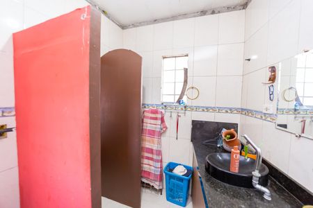 Casa à venda com 270m², 5 quartos e 3 vagasBanheiro 1