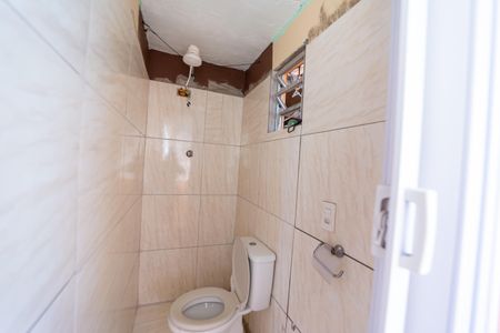 Casa à venda com 270m², 5 quartos e 3 vagasBanheiro 2