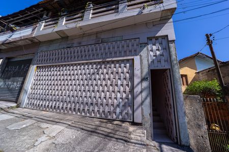 Casa à venda com 270m², 5 quartos e 3 vagasFachada