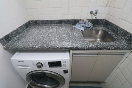 Apartamento para alugar com 70m², 2 quartos e 1 vaga Apartamento para alugar com 70m², 2 quartos e 1 vagaÁrea de Serviço