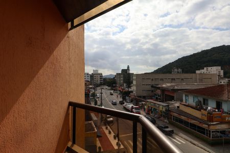 Apartamento para alugar com 70m², 2 quartos e 1 vaga Apartamento para alugar com 70m², 2 quartos e 1 vagaVaranda