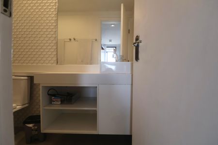 Apartamento para alugar com 70m², 2 quartos e 1 vaga Apartamento para alugar com 70m², 2 quartos e 1 vagaBanheiro Social