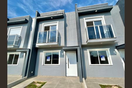 Casa à venda com 67m², 2 quartos e 1 vagaFachada