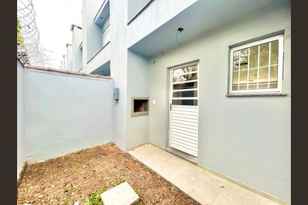 Casa à venda com 67m², 2 quartos e 1 vagaPátio