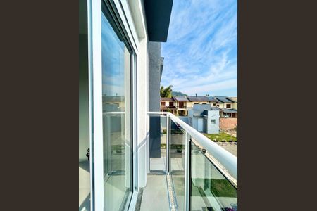 Casa à venda com 67m², 2 quartos e 1 vaga Casa à venda com 67m², 2 quartos e 1 vagaSacada Quarto 2