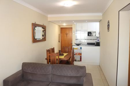 Apartamento à venda com 81m², 2 quartos e 1 vagaSala