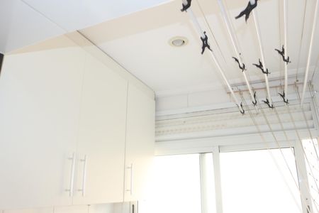 Apartamento à venda com 81m², 2 quartos e 1 vagaÁrea de Serviço