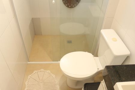 Apartamento à venda com 81m², 2 quartos e 1 vagaBanheiro Social