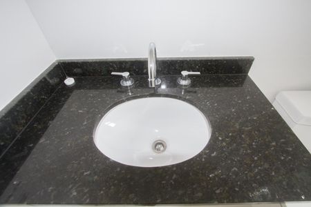 Apartamento à venda com 81m², 3 quartos e 1 vaga Apartamento à venda com 81m², 3 quartos e 1 vagaBanheiro do Quarto