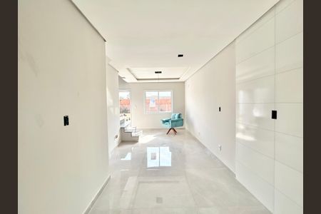 Casa à venda com 67m², 2 quartos e 1 vagaSala