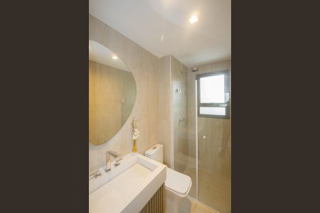 Apartamento à venda com 81m², 2 quartos e 1 vaga Apartamento à venda com 81m², 2 quartos e 1 vagaBanheiro da Suíte