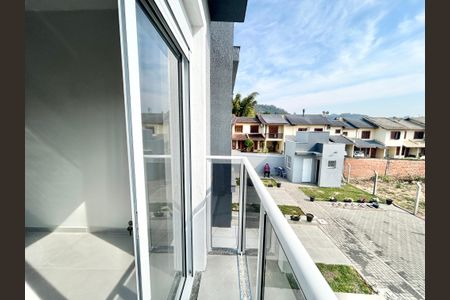 Casa à venda com 67m², 2 quartos e 1 vagaSacada - Quarto 2