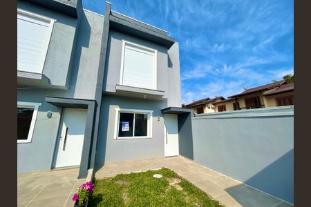 Casa à venda com 67m², 2 quartos e 1 vagaFachada