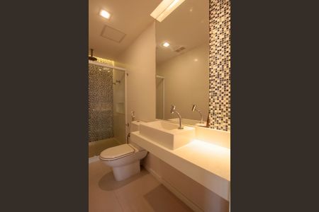 Apartamento à venda com 145m², 3 quartos e 2 vagasBanheiro Social