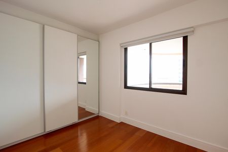 Apartamento à venda com 145m², 3 quartos e 2 vagasQuarto 1