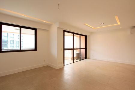 Apartamento à venda com 145m², 3 quartos e 2 vagasSala