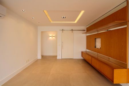 Apartamento à venda com 145m², 3 quartos e 2 vagasSala