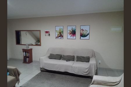 Casa à venda com 112m², 3 quartos e 1 vaga Casa à venda com 112m², 3 quartos e 1 vagaFoto 01